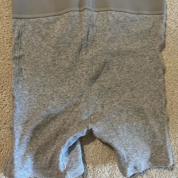 Skims Ribbed Boxers - Picture 3 of 4